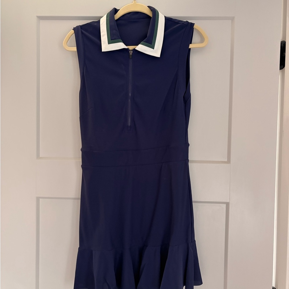 HALARA Sleeveless Navy Golf Dress with Contrast Collar